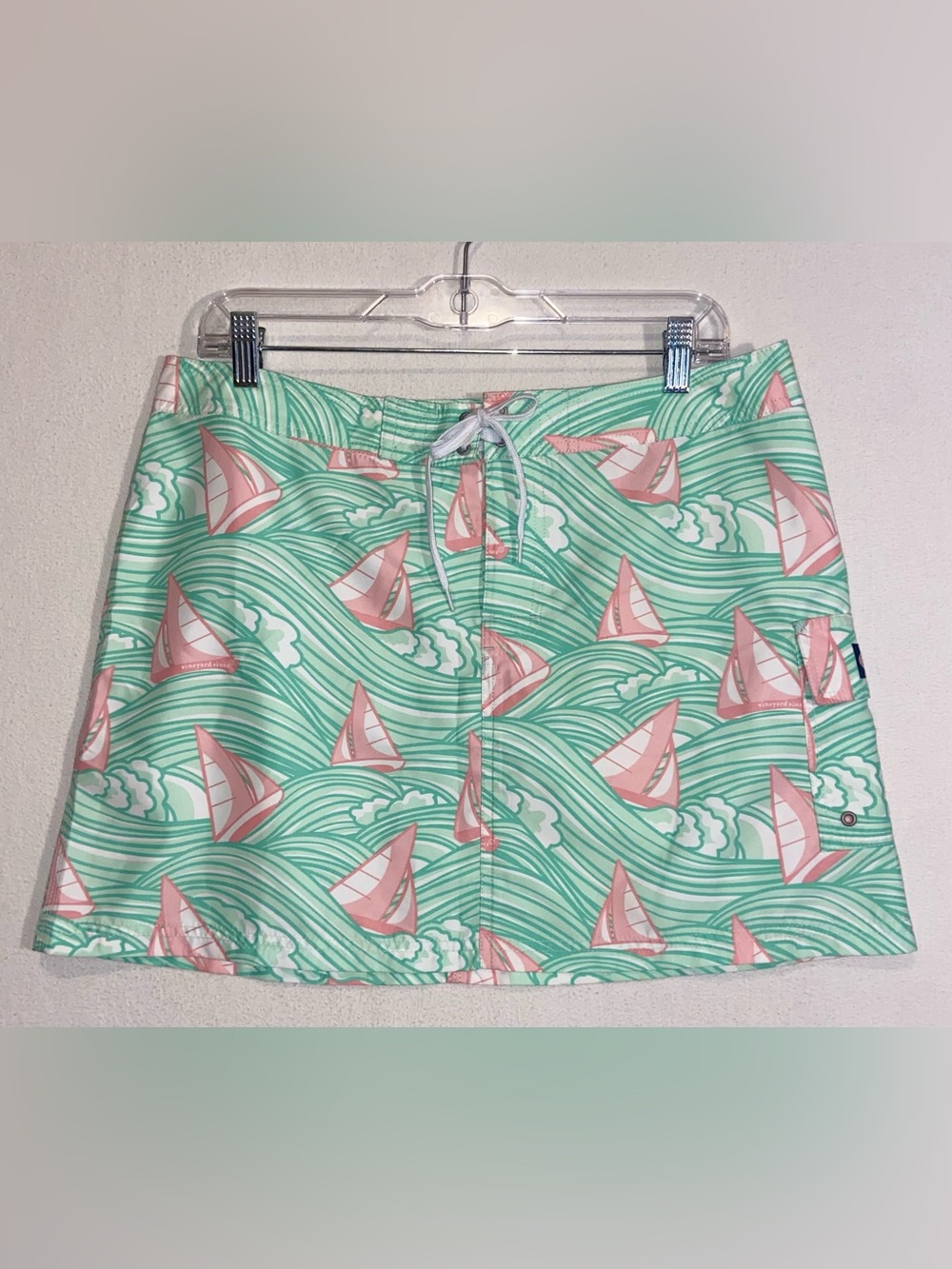Vineyard Vines board skirt